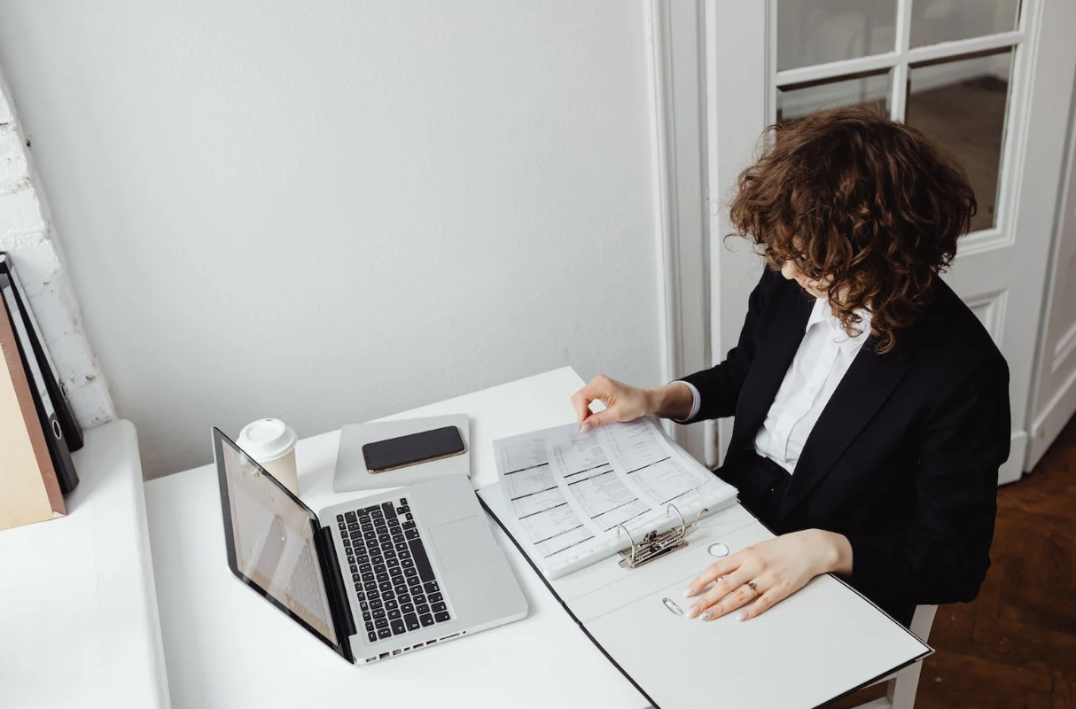 The Art and Science of Building a Compelling Defense Case—A Comprehensive Guide by Criminal Defense Lawyers